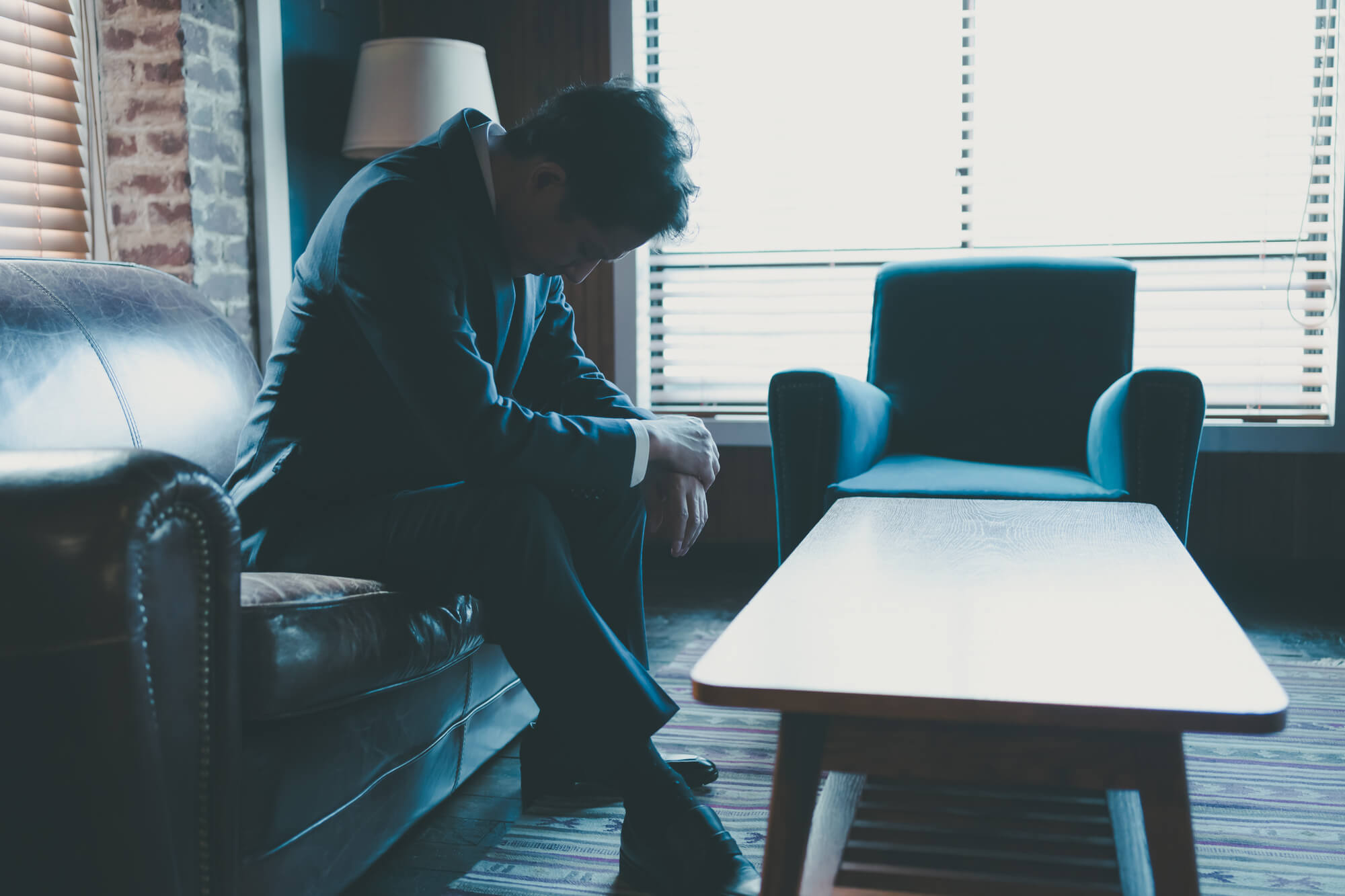 生活保護は借金がある場合も申請できる？返済する際の注意点を解説